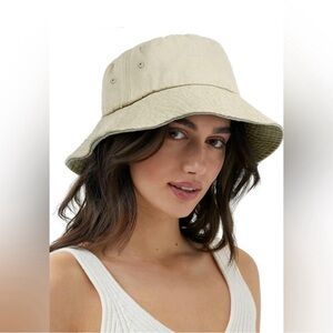 Camptrace Bucket Hat Khaki NWT Women’s or Men’s Unisex Sz Medium